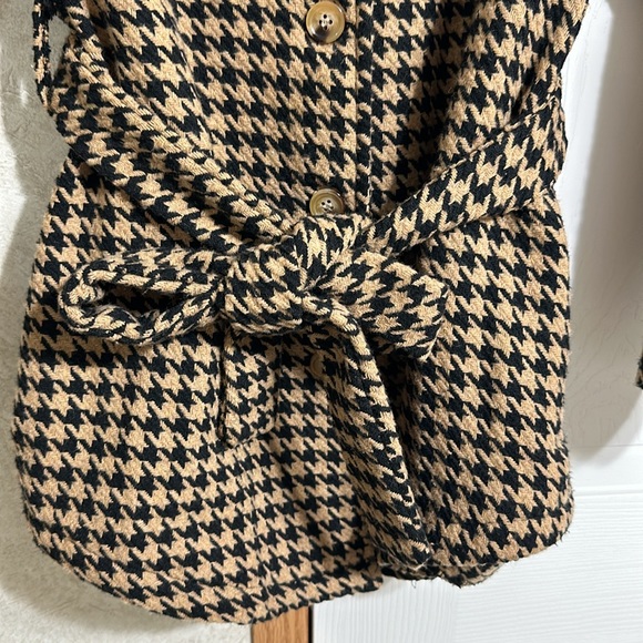 SOLD - Picture 4 of 7